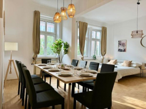 130 m2 Stylish 5 Bedroom Apartment